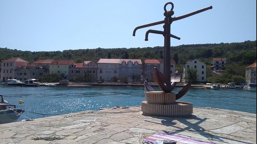 Villa D House Authentic Zlarin House, Relaxing Courtyard And Terrace Exterior foto